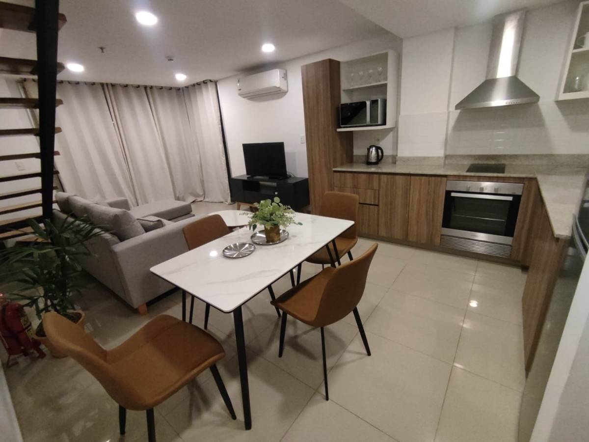 ALQUILO HERMOSO DPTO TIPO DUPLEX EN EDIFICIO MATRISA SANTA TERESA — foto 2