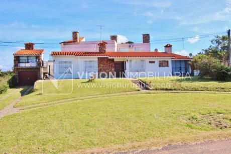 Chalet Amueblado, 3 Dorm Y 2 Baños, Parrillero Y Barbacoa Independiente