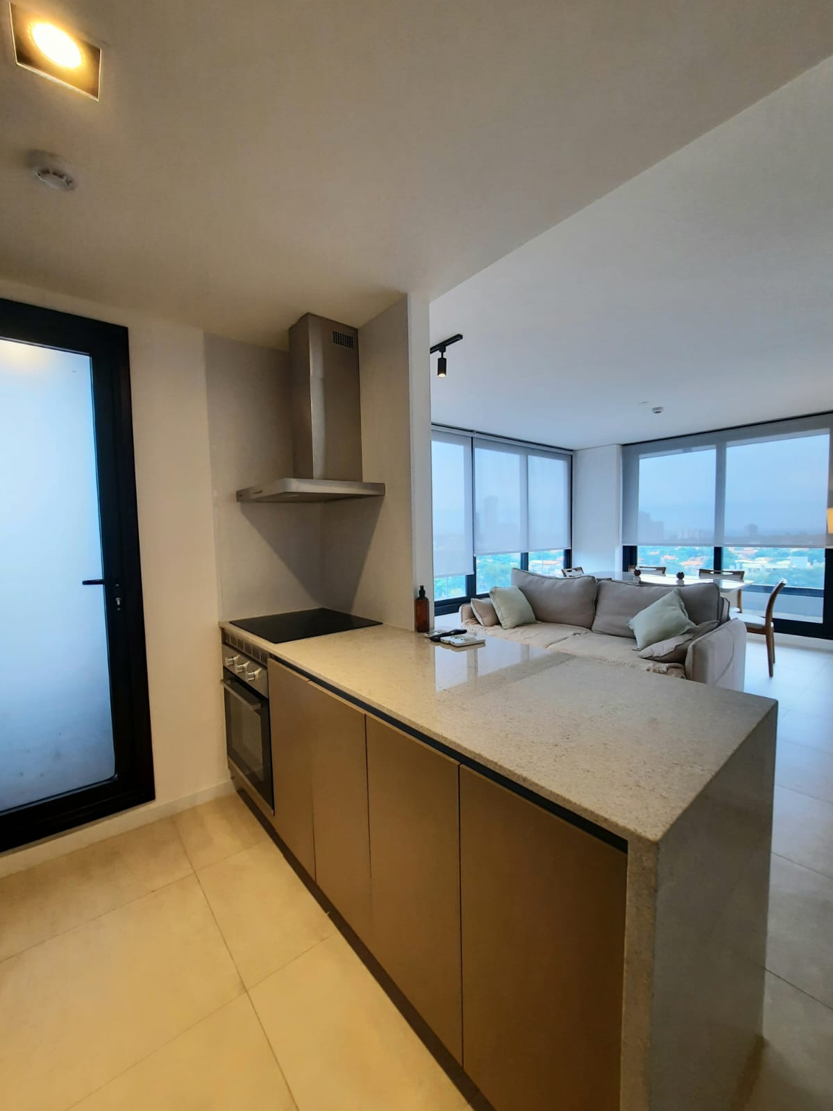 Alquilo Departamento Amoblado de 2 habitaciones en zona Mburucuya — foto 2