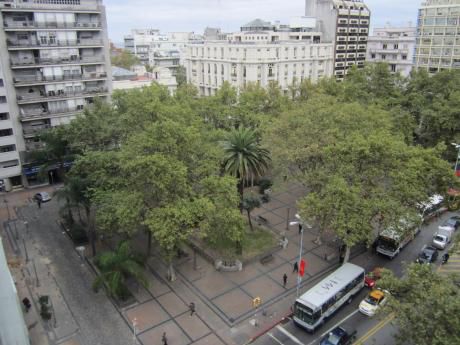 Sobre Plaza Cagancha, Gran Categoría.-