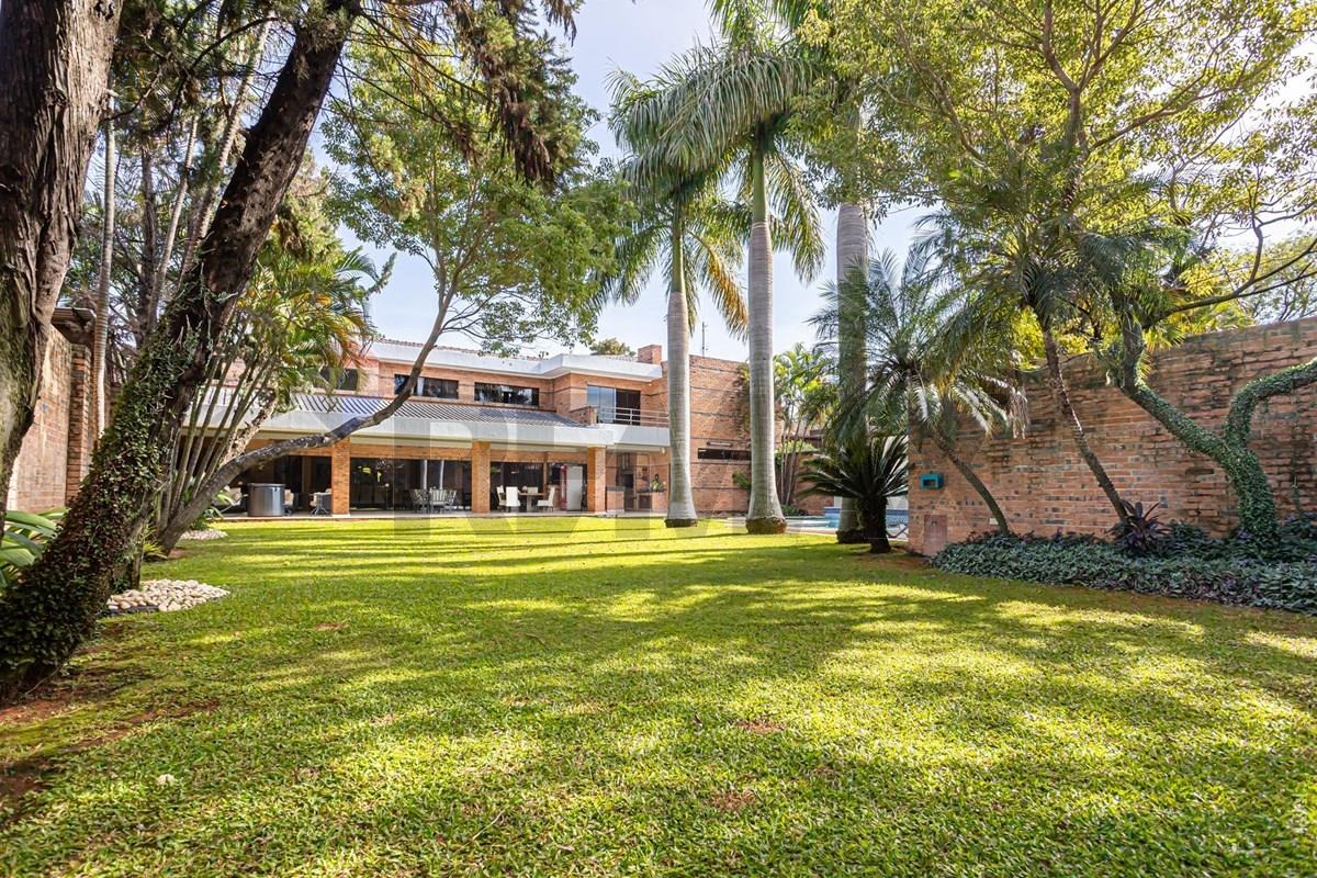 Residencia de Lujo en Barrio Mariscal Estigarribia — foto 2