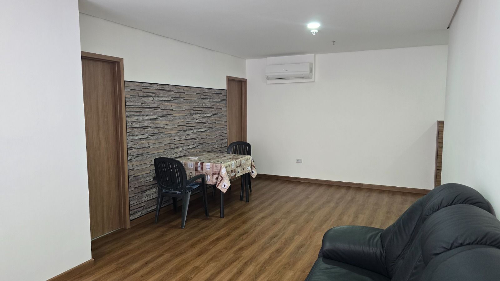 EN VENTA DPTO 2 DORMITORIOS 1 COCHERA - Zona Eje Corporativo — photo 2