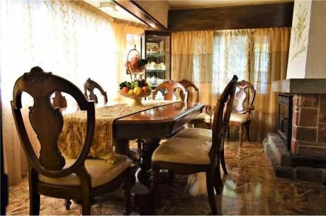 Venta De Espectacular Casa En Pinar Sur