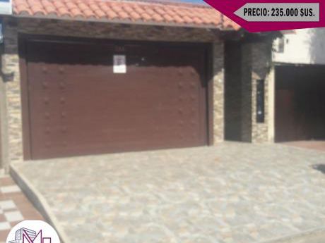 Casas Con 3 Dptos. Por El Parque Urbano
