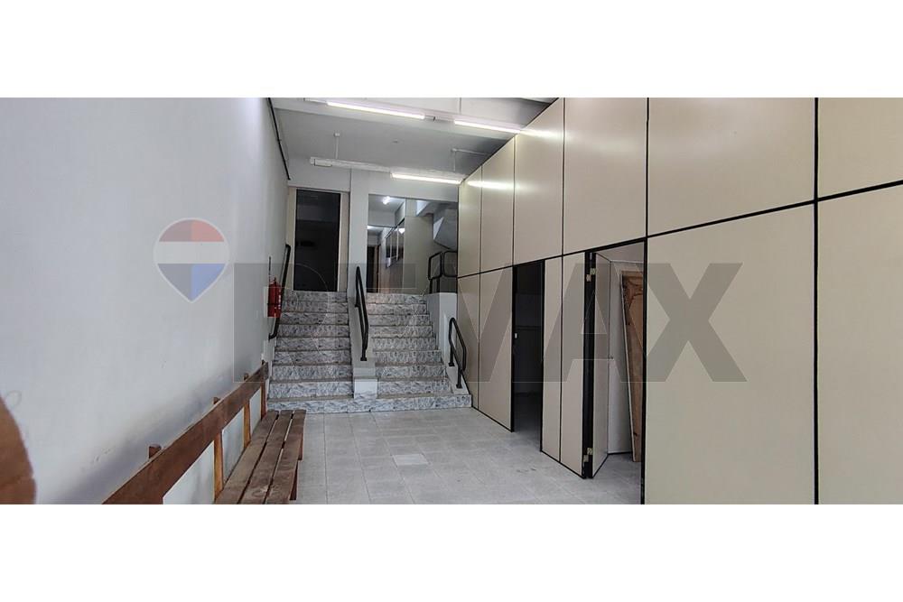 Edificio con Renta Ubicación comercial y oficinas — foto 2