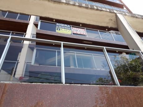 Muy Buen Apartamento !! Con Excelentes Servicios Y Locomocion