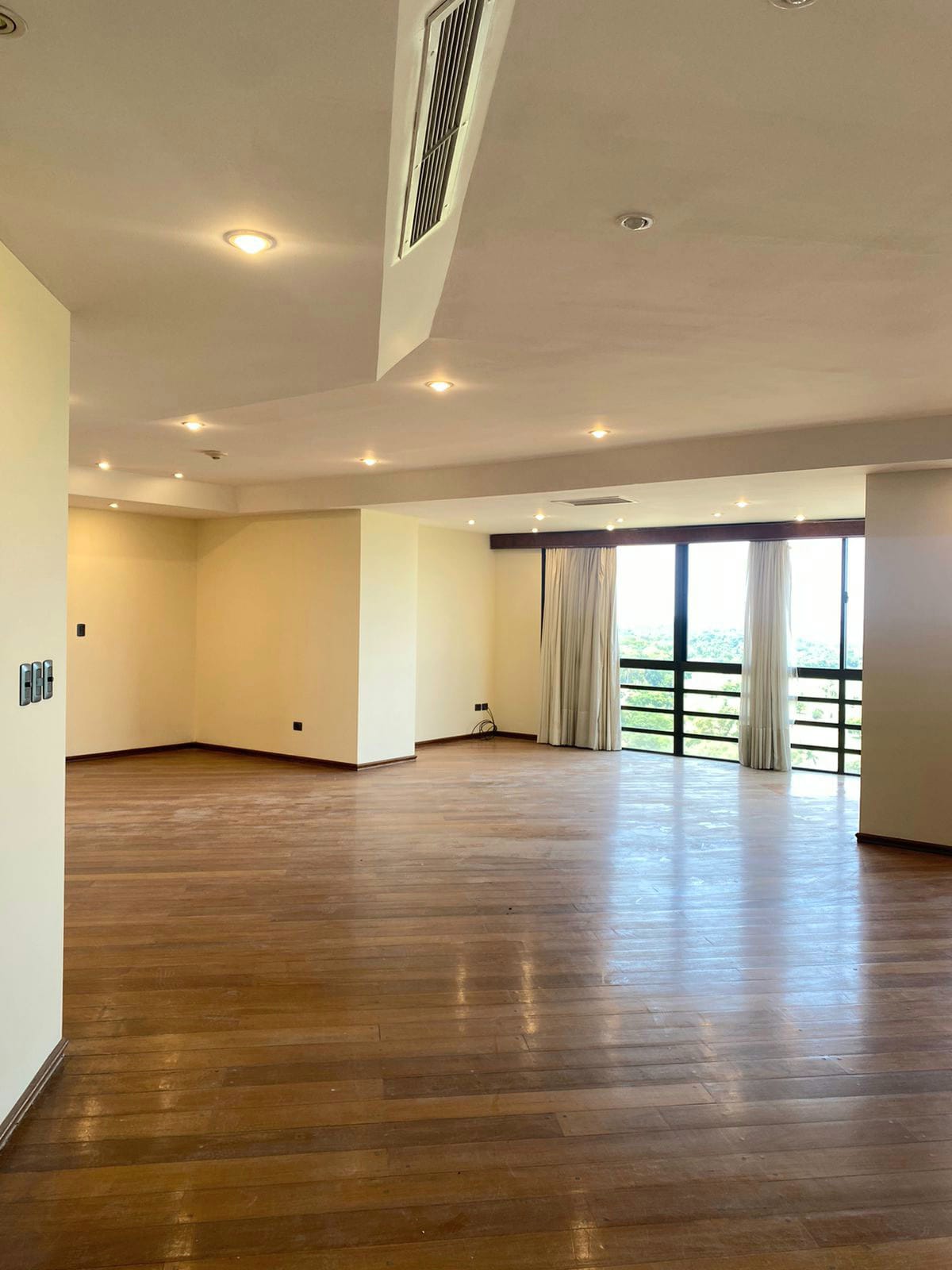 ALQUILO DEPARTAMENTO DE 3 HABITACIONES. ZONA YACHT. Cod 059 — foto 2
