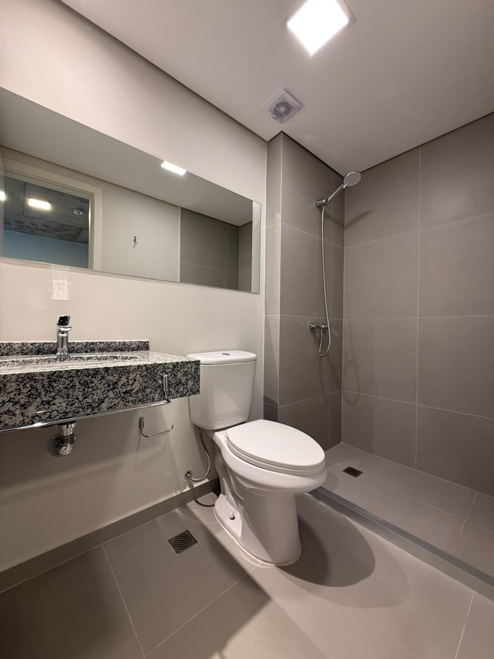 ZONA CIT, EN ALQUILER, DEPARTAMENTO  DE 2 DORMITORIOS A ESTRENAR, CON COCHERA. — foto 3