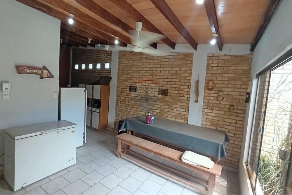 Alquilo Casa Moderna Amoblada en Limpio: Piscina y Jardín  Negociable — foto 3
