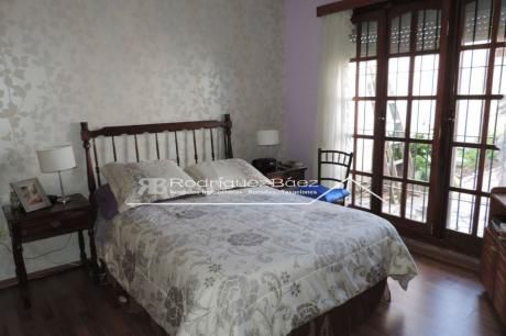 Venta Casa Bella Vista 4 Dormitorios
