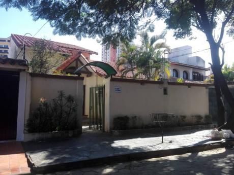 Linda Casa Remodelada A 1 Cuadra 2do Anillo, 175.000 $us
