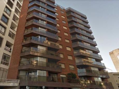 Venta Apartamento Pocitos 2 Dormitorios 2 Baños Garaje