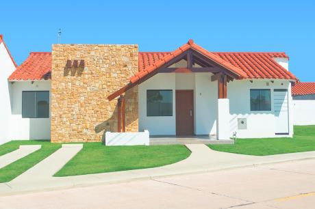 Casa En Venta En La Zona Norte