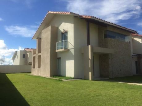 Imponente Casa En Urubo