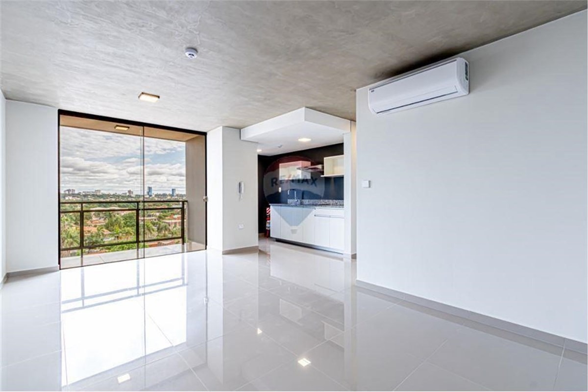 Alquiler Departamento Edificio Insignia 6, En Campo Grande, Luque — foto 3