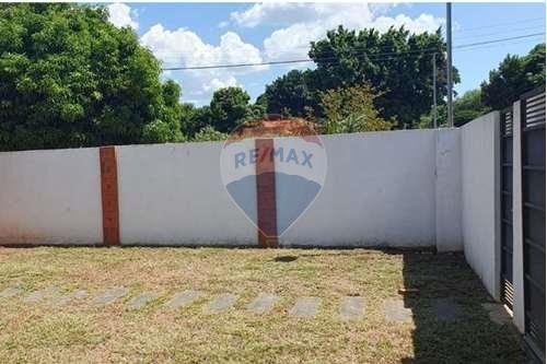 CASA A ESTRENAR EN CAACUPE — foto 2