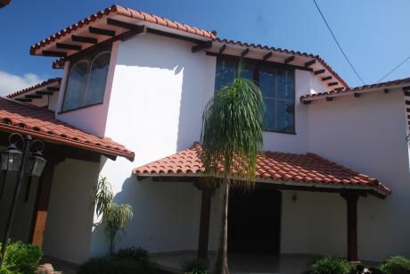 Hermosa Casa En Alquiler En Las Palmas