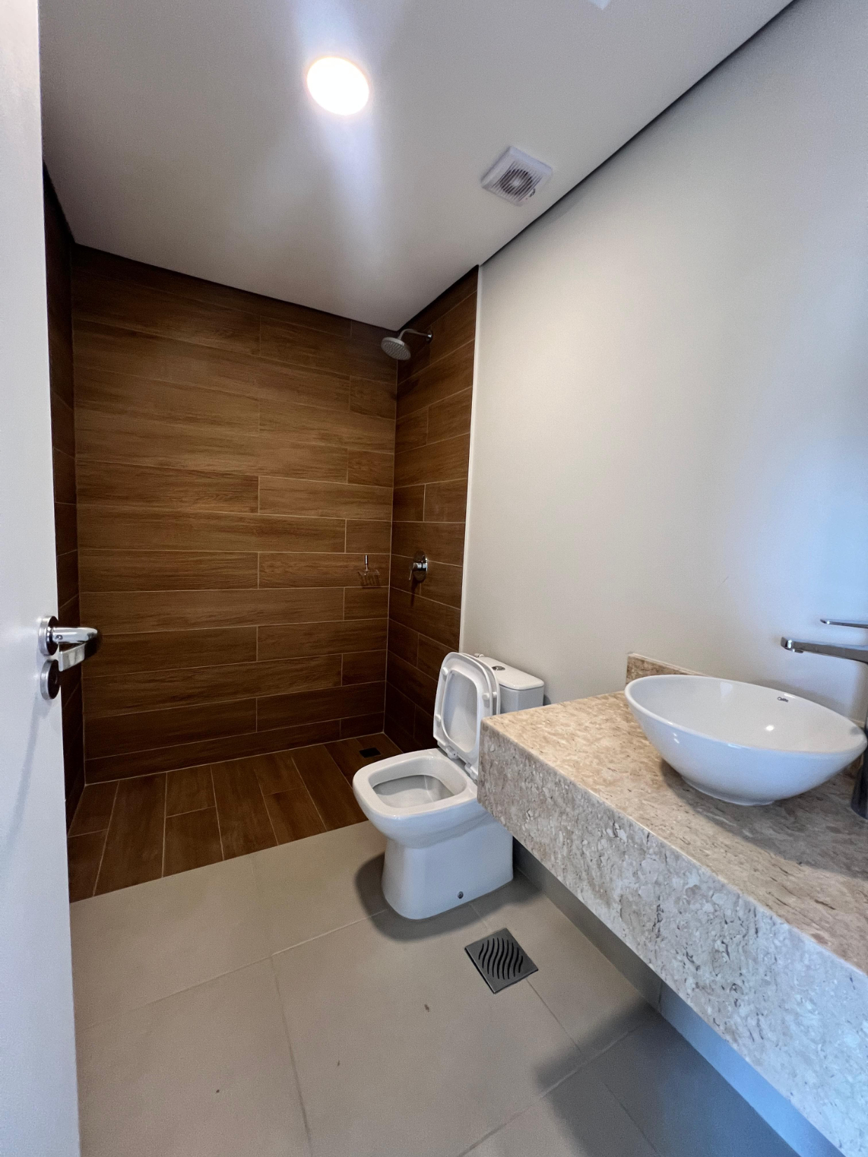 EN ALQUILER – MONOAMBIENTE EN ELEVA, BARRIO JARA — foto 2