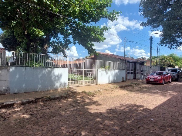 VENDO CASA MAS TERRENO EN SAN LORENZO — foto 2