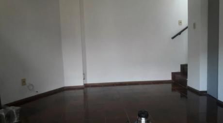 Casa C/estufa Lena Y Aire. Tza Servicio Duplex Defensa Y Bilardebo