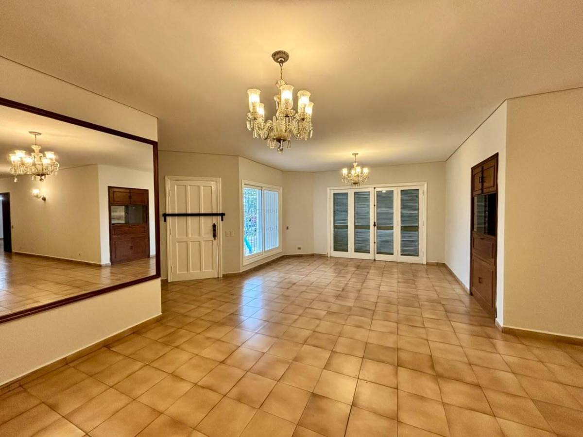 EN ALQUILER CASA COMERCIAL SOBRE LA AV. MCAL LOPEZ — foto 3