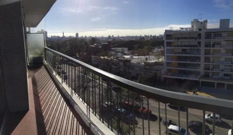 Grandes Dimensiones, Soleado 2 Dorm + Serv, 2 Baños, Gge Fijo!