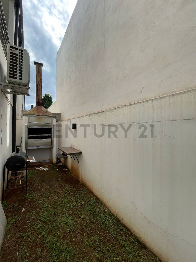 EN VENTA DUPLEX ZONA AVENIDA NANAWA LUQUE — foto 2