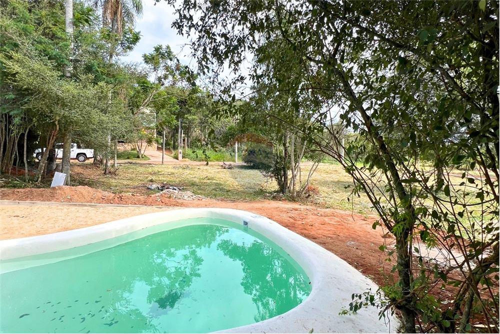Chalet con arroyo en Piribebuy — foto 3