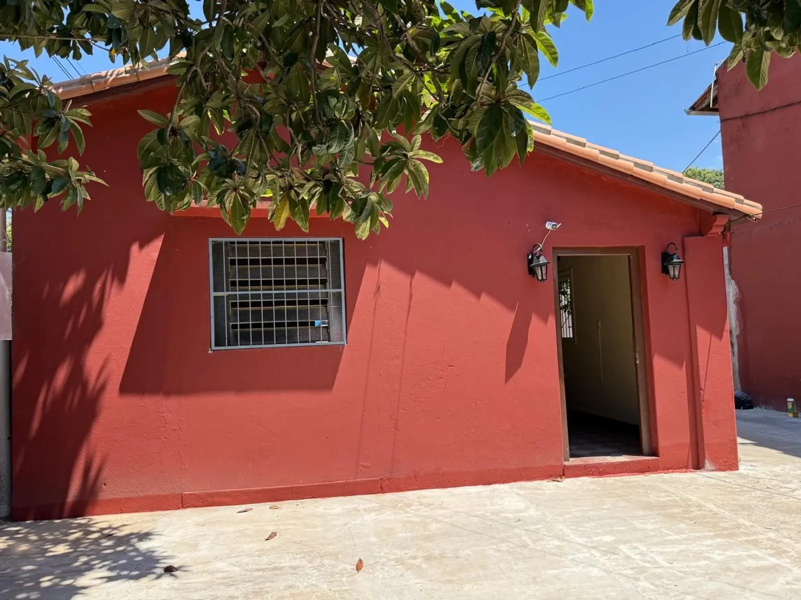 Alquilo casa con ubicación privilegiada en Tarumá esquina Osvaldo Kallsen — foto 3