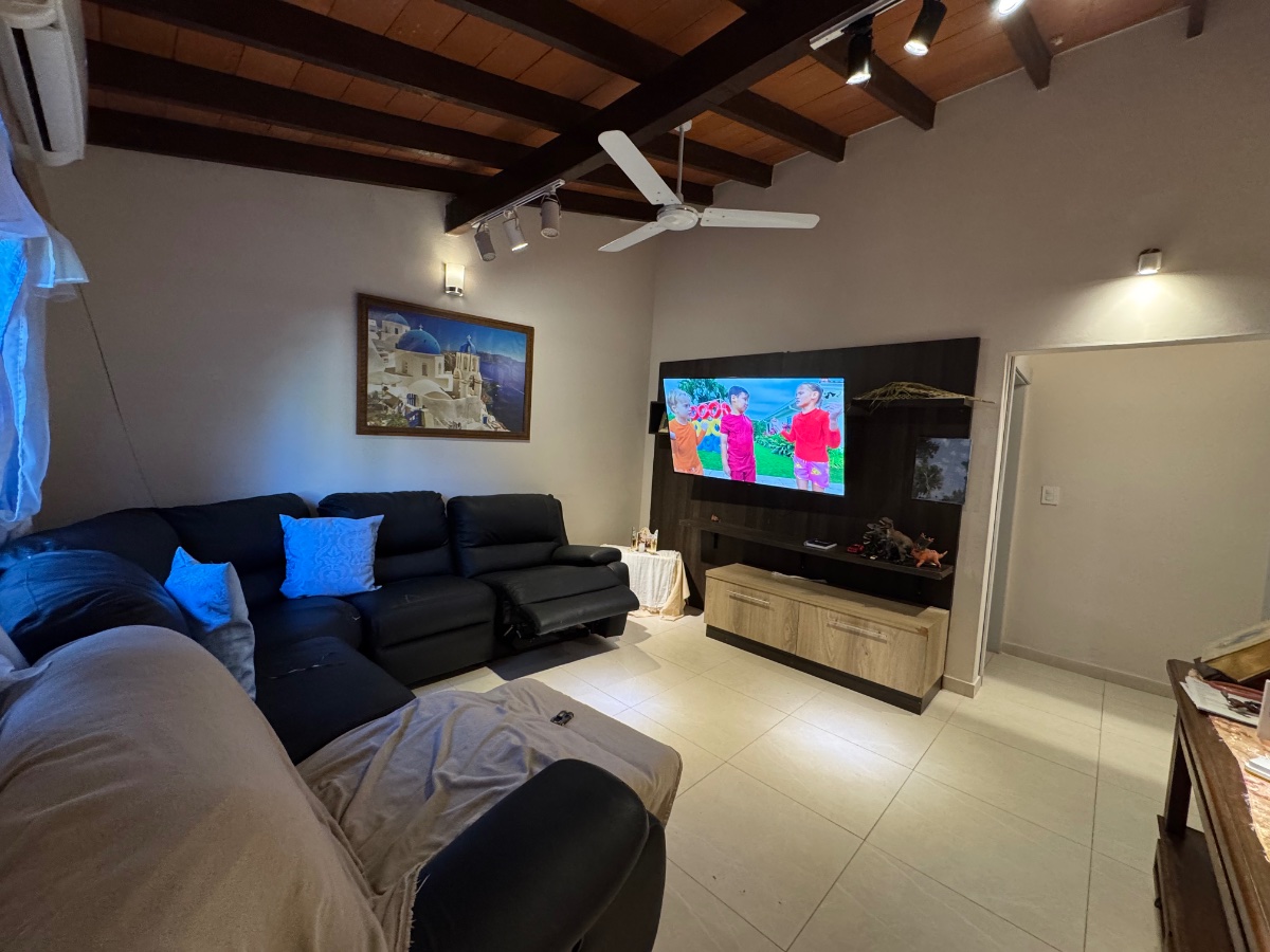 VENDO CASA 2 DORMITORIOS EN MBACHIO, LAMBARÉ — foto 2