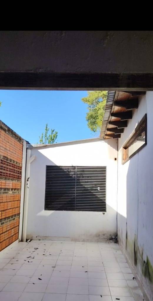 En venta Amplia Casa ubicada en la ciudad de Ñemby,Caaguazu — foto 3