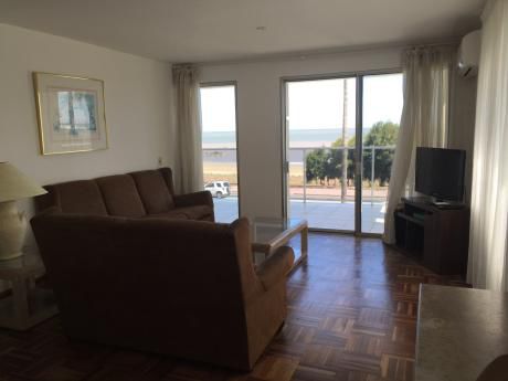 Apartamento Con Muebles - Punta Gorda - Sobre Rambla