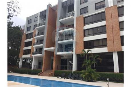 Alquilo Dpto En Edificio Parque Perón Con 2 Cocheras Iva Y Expensas Incluídas