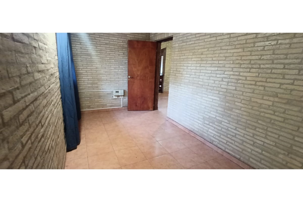 Casa-Alquiler-Barrio América, Primer Barrio, Luque, Central — foto 3