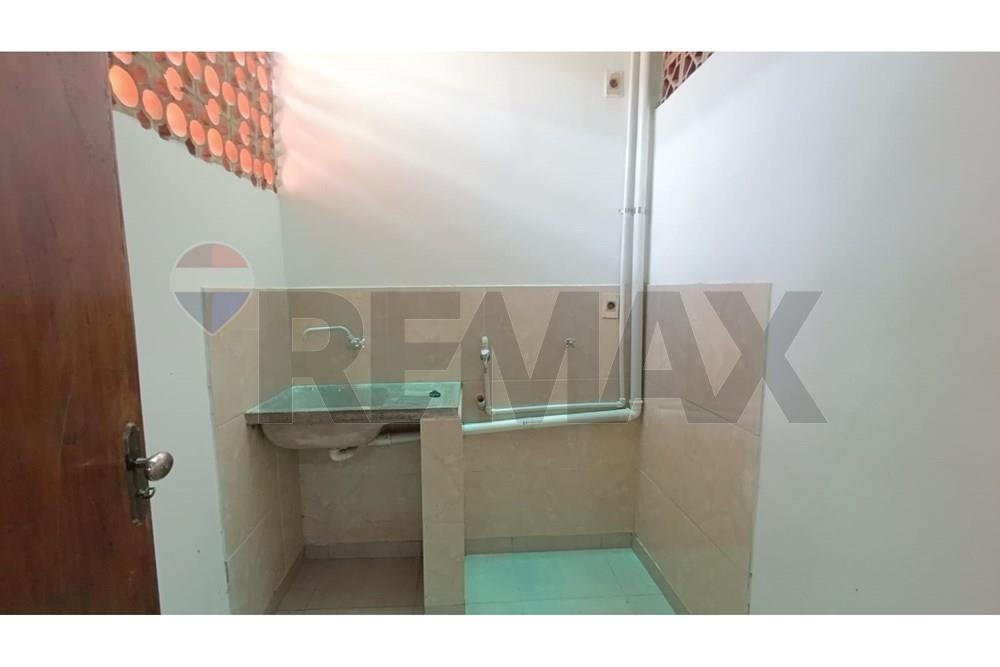 DPTO. EN PLANTA BAJA CON PISCINA EN 4 MOJONES — foto 3