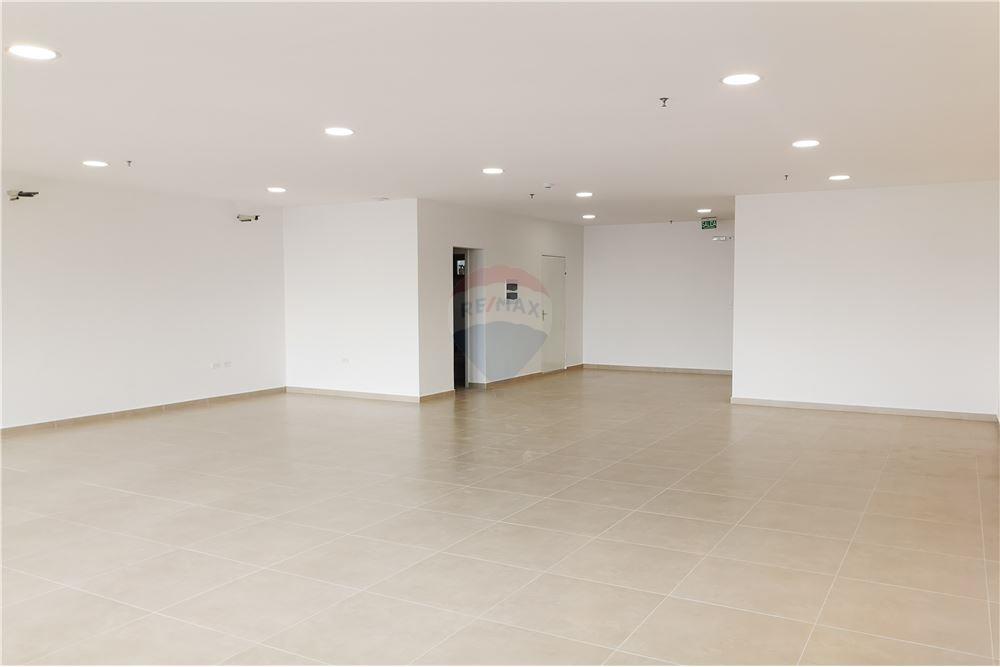 GRAN OFICINA EN ELEGANTE EDIFICIO ZENITH — foto 3