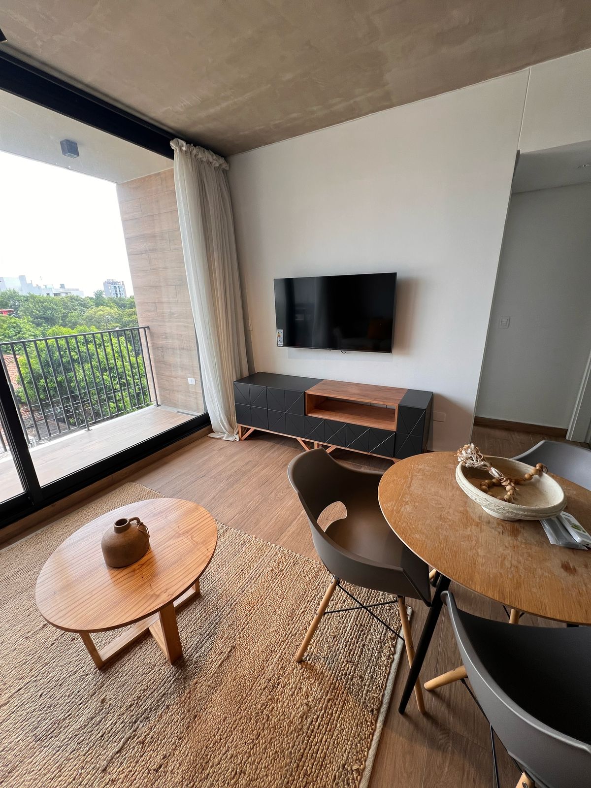 Alquilo Moderno Dpto Amoblado de 1 Habit en Villa Morra — foto 3