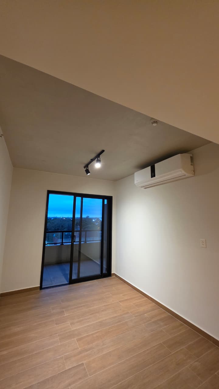 ALQUILO DEPARTAMENTO A ESTRENAR en Asunción, Barrio Los Laureles. — foto 2