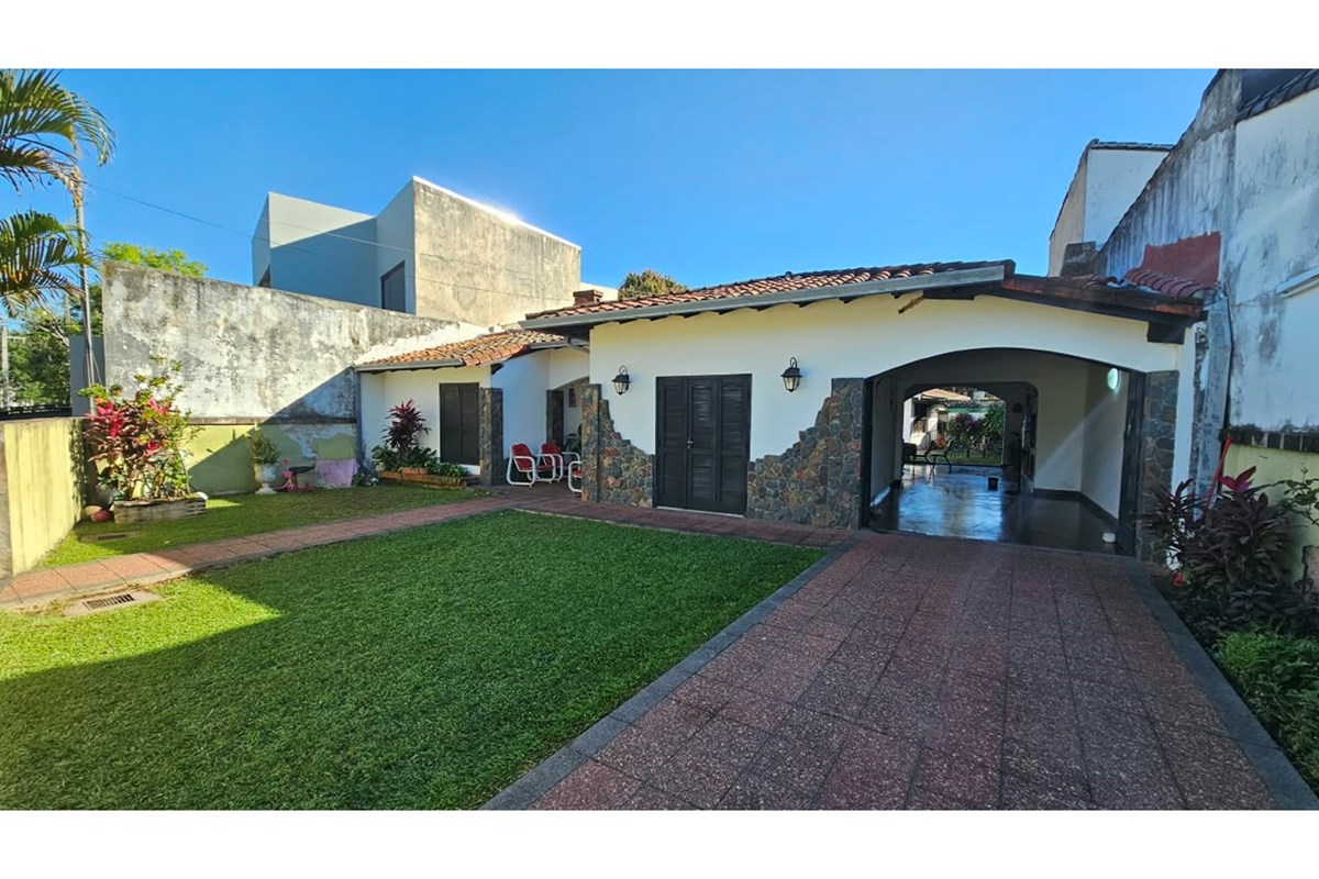 Casa en venta en Ytay