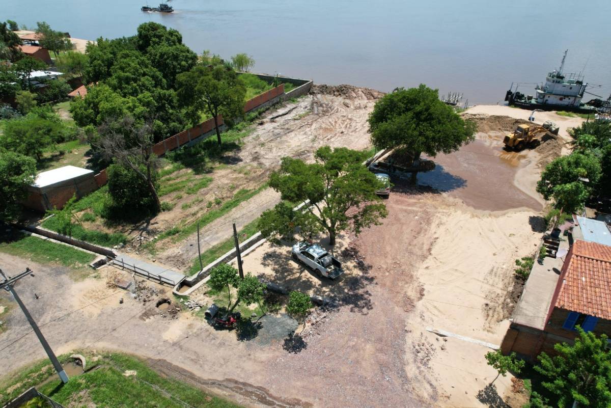 SE VENDE TERRENO EN REMANSITO SOBRE EL RIO PARAGUAY — foto 2