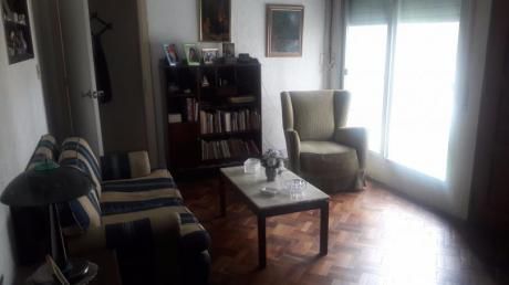Casa De Buen Metraje En Malvin. Reciclar.
