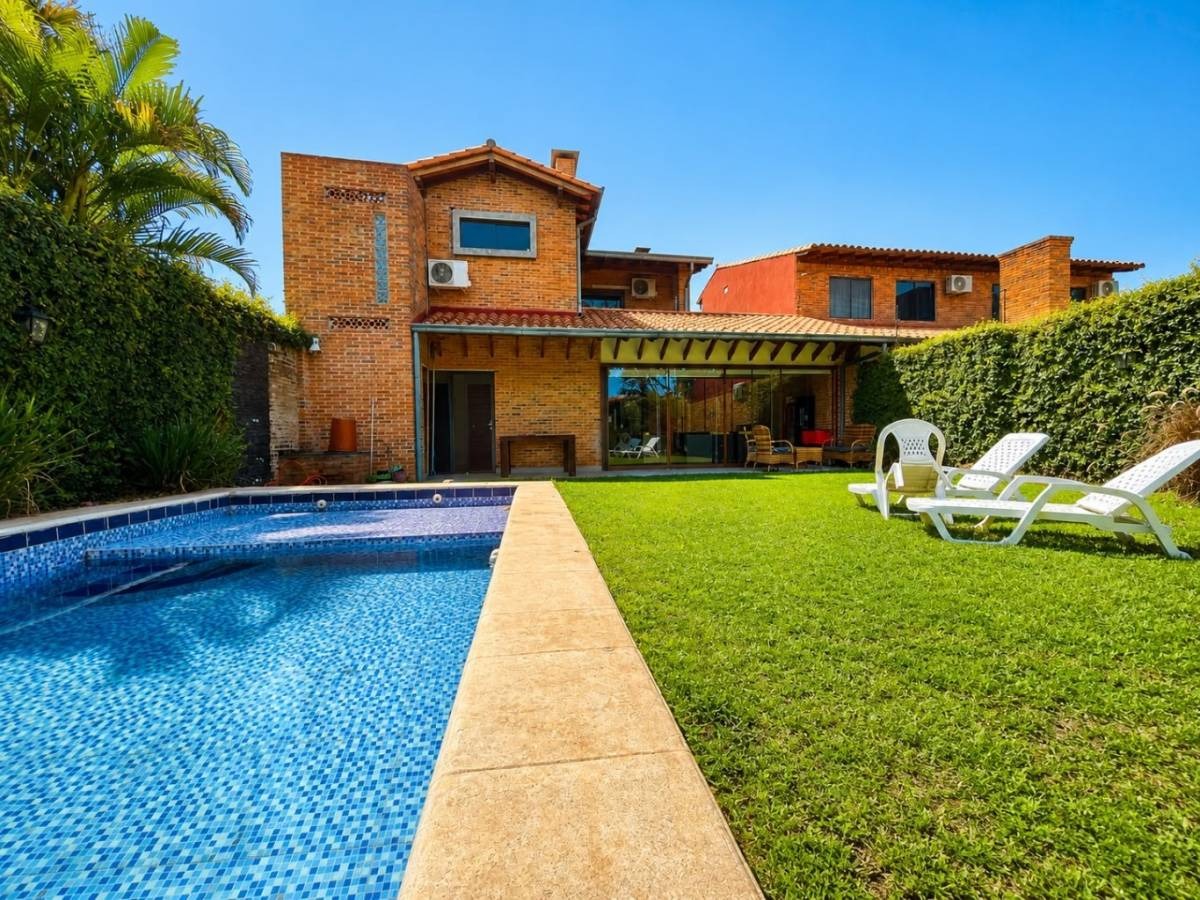 RESIDENCIA EN ALQUILER | CUARTO BARRIO – LUQUE — foto 2