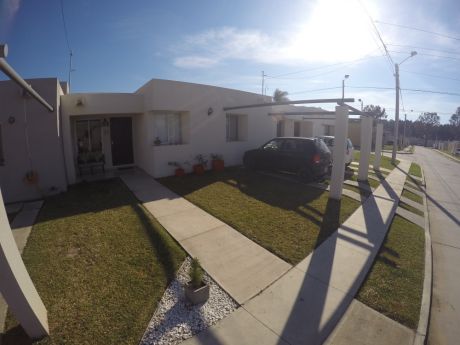 Hermosa Casa En Sevilla Pinatar