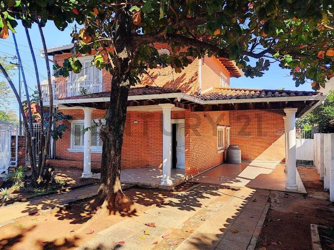 Casa en venta en Luque — foto 3