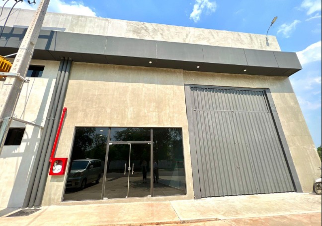 Alquilo Moderno Depósito con Showroom en Luque – Zona Ita Angu’a — foto 3