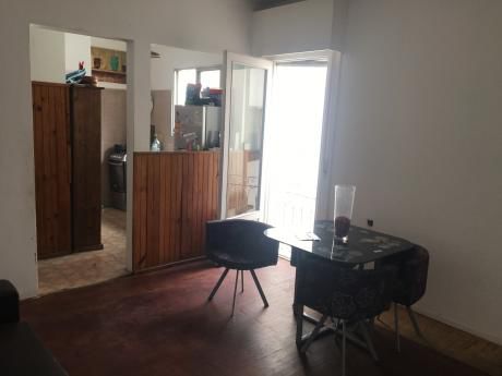 Casa Central - Buen Apto A Pasos De Av. Italia Y Centenario