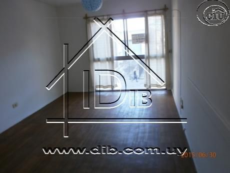 Apartamento Monoambiente En Tres Cruces Venta