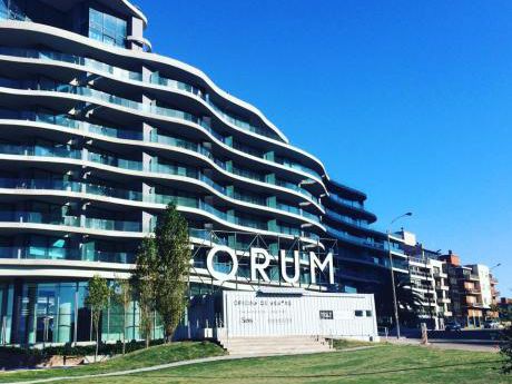 Forum Puerto Buceo
