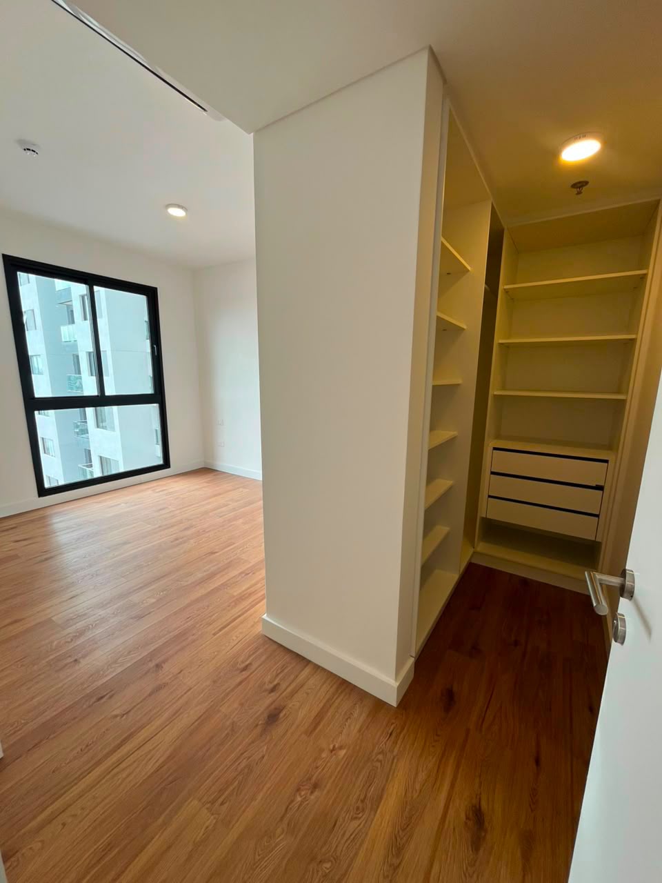 Departamento a Estrenar en Alquiler |A pasos del Shopping Mariscal — foto 2