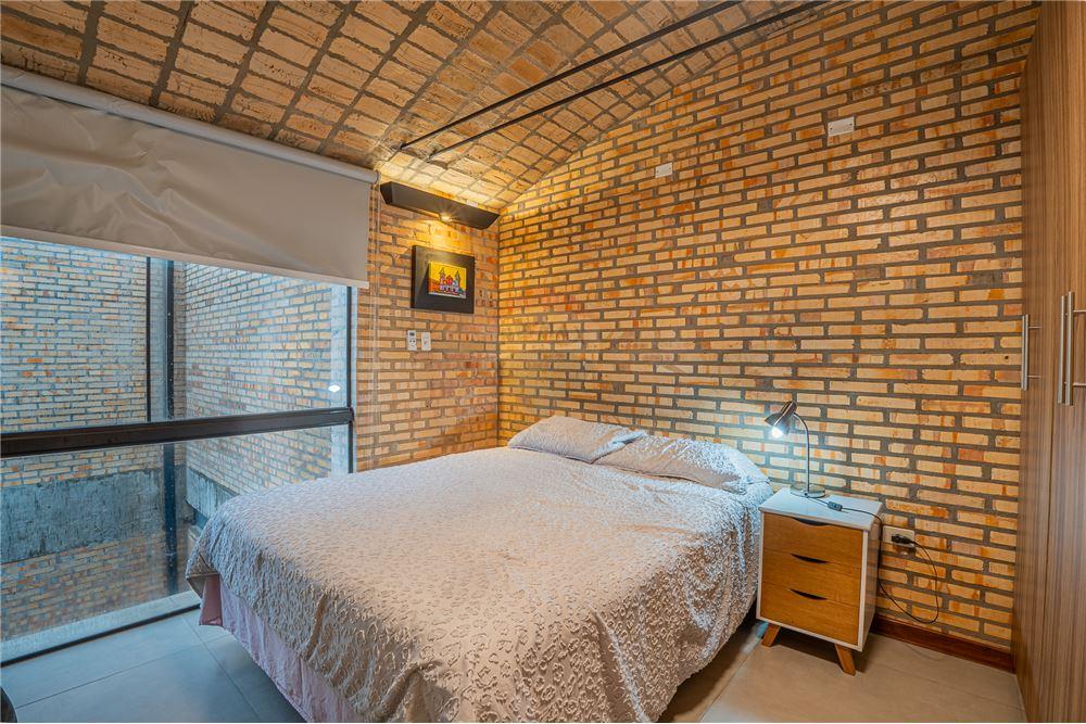 ¡EN ALQUILER! TRIPLEX EN EL YACHT Y GOLF CLUB — foto 3